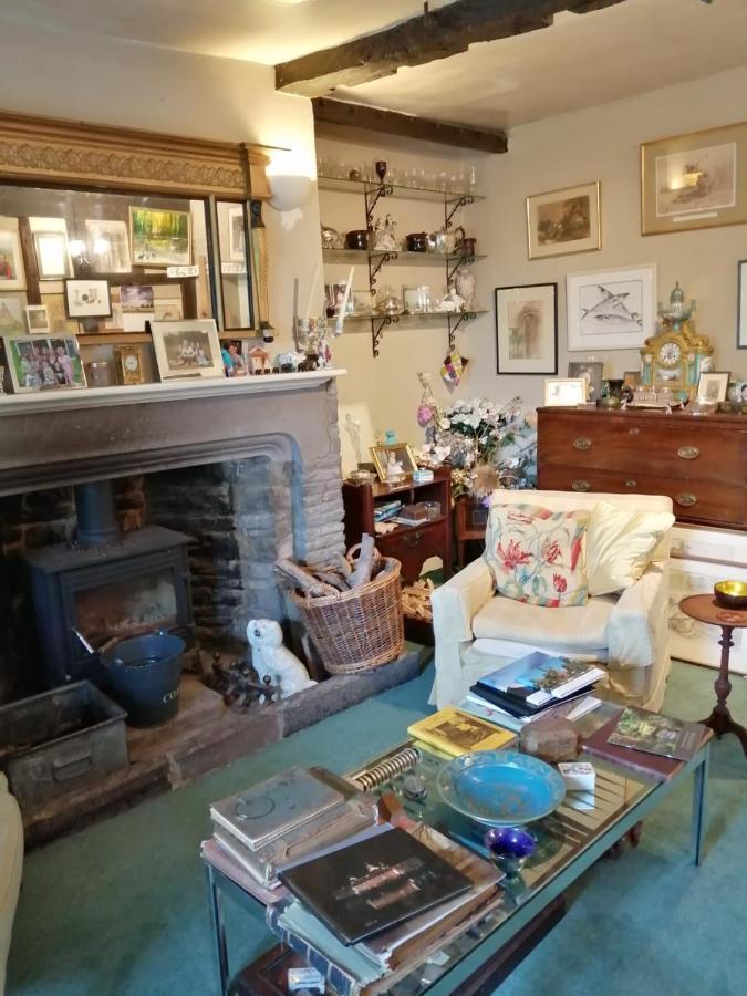 The Old Rectory Bed & Breakfast Abergavenny Esterno foto